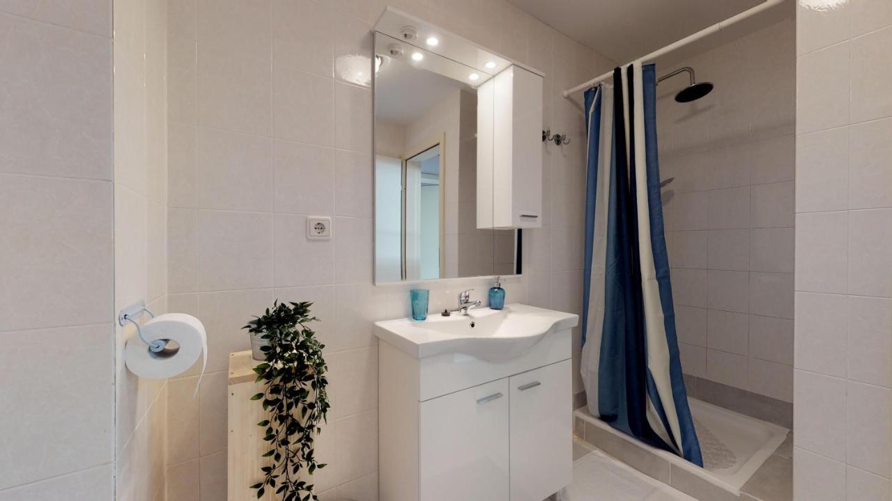 Lora Deluxe Superior 5 Star Apartment, Your Piece Of Heaven By The Sea & Park With Sea & Park View Novigrad Istria Εξωτερικό φωτογραφία